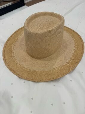 Janessa Leone Straw Fedora Hat - Natural Tan Two Tone.